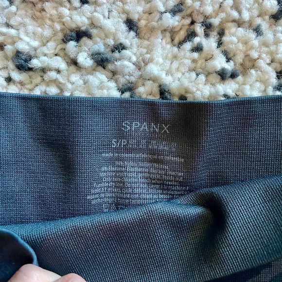 Camo Leggings - Spanx - Picture 2 of 2
